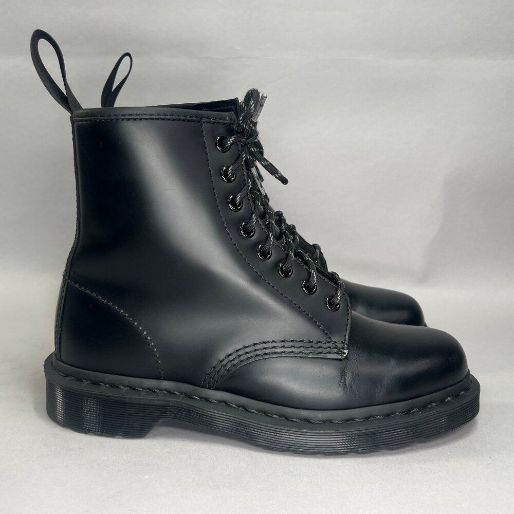 Dr. Martens 1460 Mono Boots Women's Size 8 Black Smooth Leather‎ Lace Up Combat